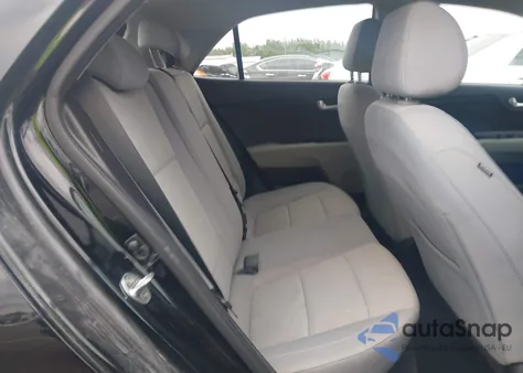 2019 Kia Rio 5-Door S z USA, uszkodzony, nr VIN 3KPA25AB5KE177701